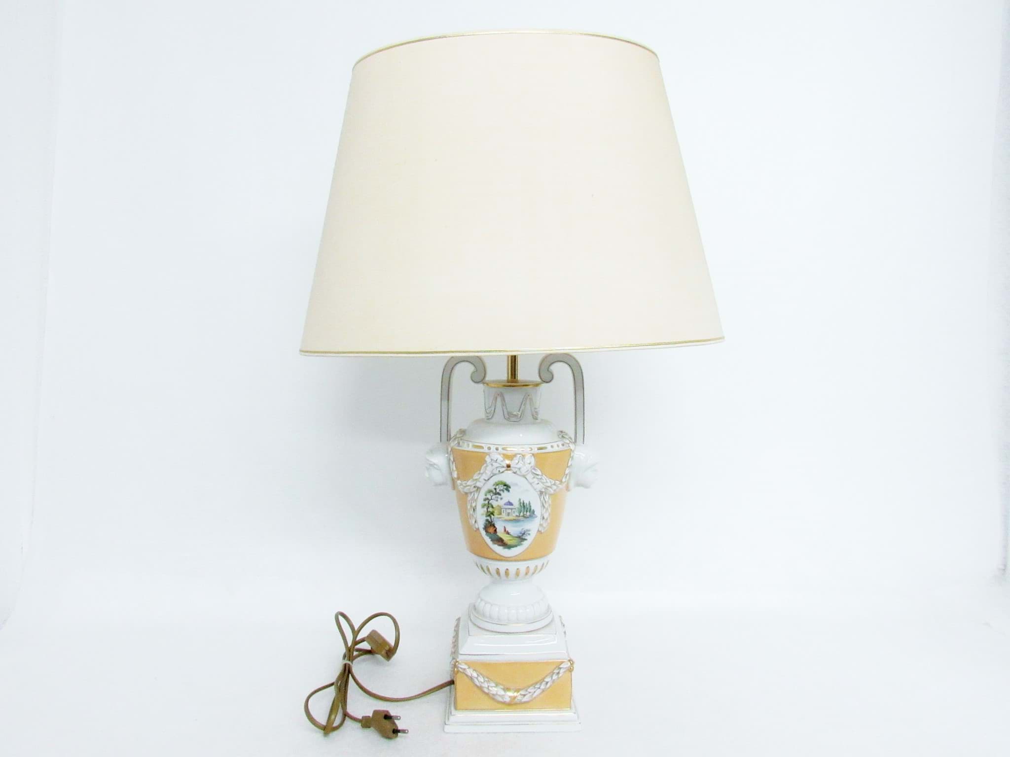 Bild von Höchst Porzellan Tischlampe im Empire Stil