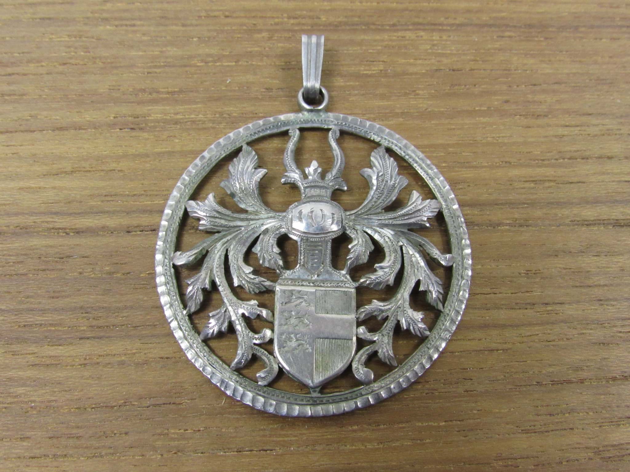 Picture of Silberner Wappen Anhänger Österreich, Wien, 1. Hälfte 20. Jahrhundert, punziert