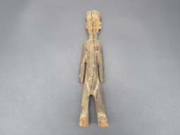 Visa detaljer för Stammeskunst Skulptur Dogon, Mali, Ahnenfigur 1. Hälfte 20. Jahrhundert oder früher Bild av Stammeskunst Skulptur Dogon, Mali, Ahnenfigur 1. Hälfte 20. Jahrhundert oder früher