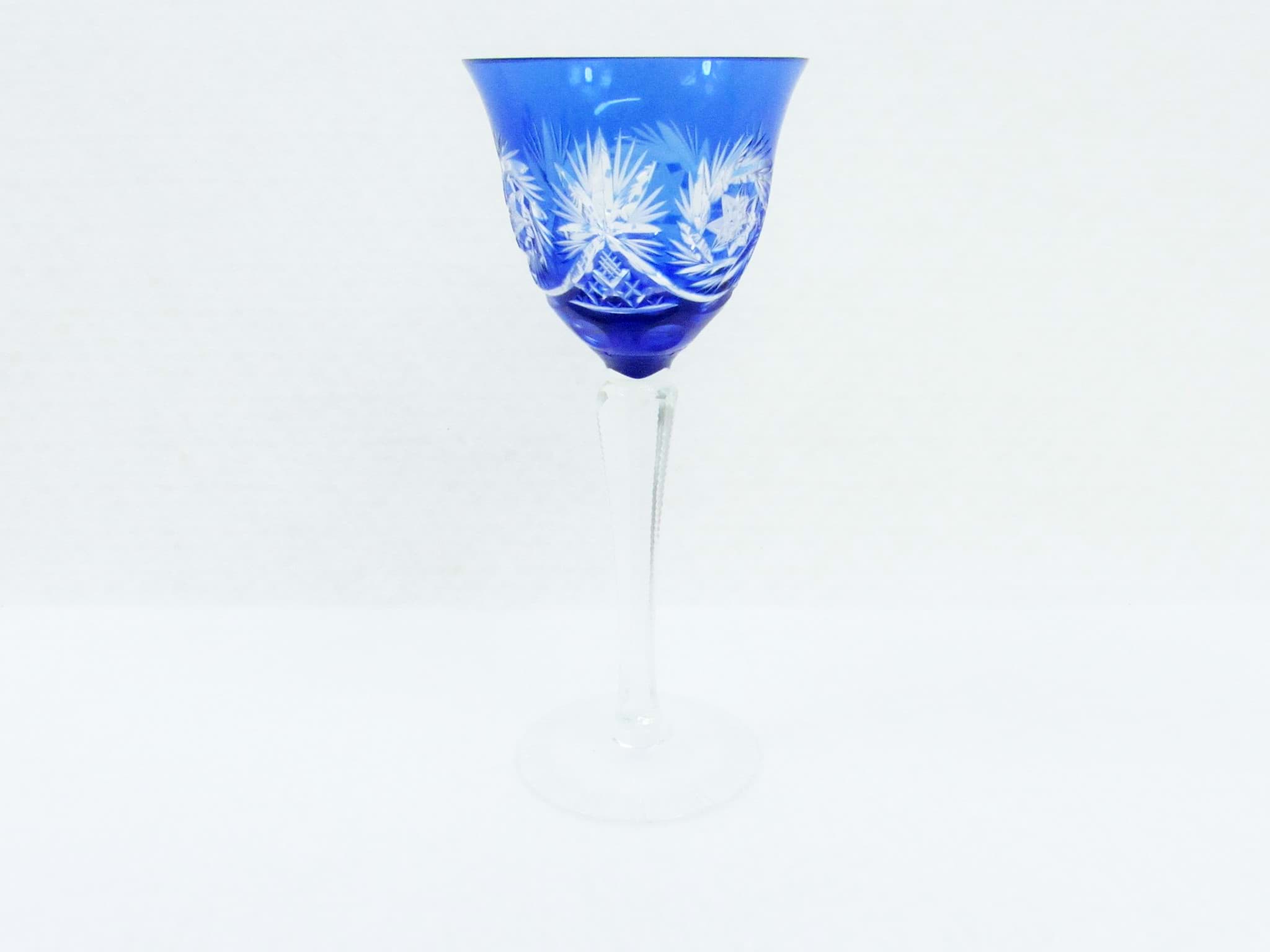 Afbeelding van Süßweinrömer / Römer Sammlerstück in Blau mit Kelchförmiger Kuppa