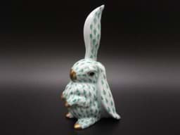 Bild von Porzellanfigur Herend Hase, Fischnetz grün, 5325 VHV