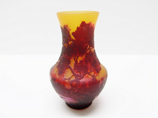 Afbeelding van Überfang Vase mit Ätzdekor nach Vorbild des Jugendstil 15,5 cm