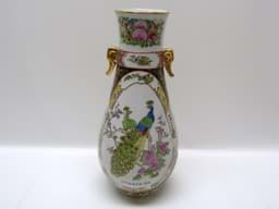 Pokaż szczegóły dla Japanische Vase 19./20. Jhd. beschriftet, gemarkt filigrane Bemalung, 36 cm, Tischvase Japan Obraz Japanische Vase 19./20. Jhd. beschriftet, gemarkt filigrane Bemalung, 36 cm, Tischvase Japan