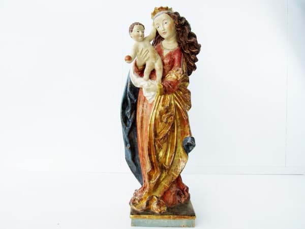 Bild von Heiligenfigur gekrönte gotische Madonna mit Kind & Apfel, Holz, Italien 2. H. 20. Jh.
