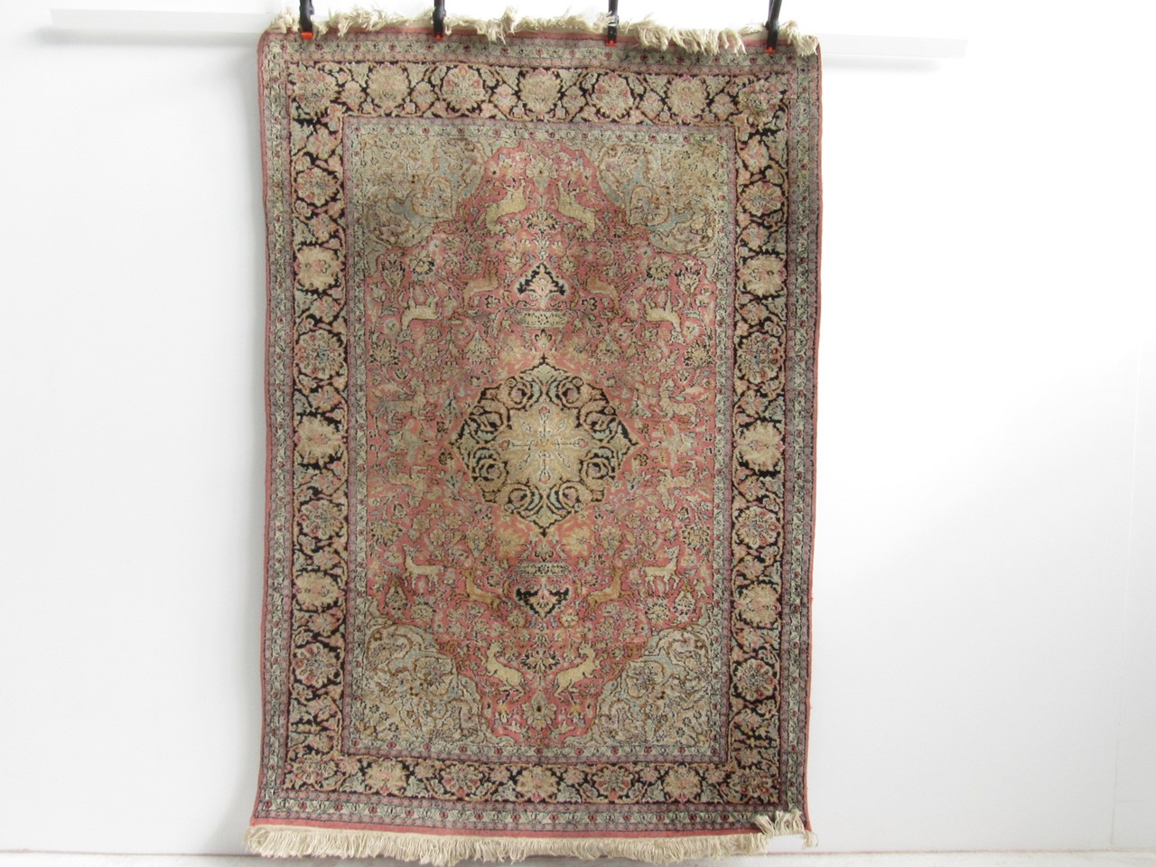 Bild von Handgeknüpfter Seide Teppich Kaschmir Indien in persischem Stil • 2. Hälfte 20.Jh. • 180 x 124 cm