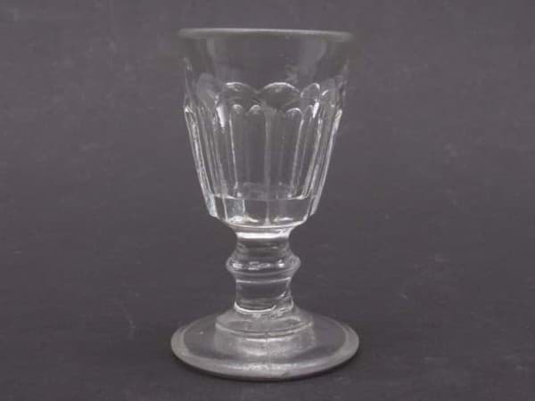 Bild von Antikes Biedermeier Schnapsglas, Sammlerstück