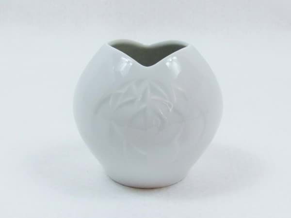 Bild von Meissen Porzellan Vase, weiß, Lotus, Seerose, 1. Wahl