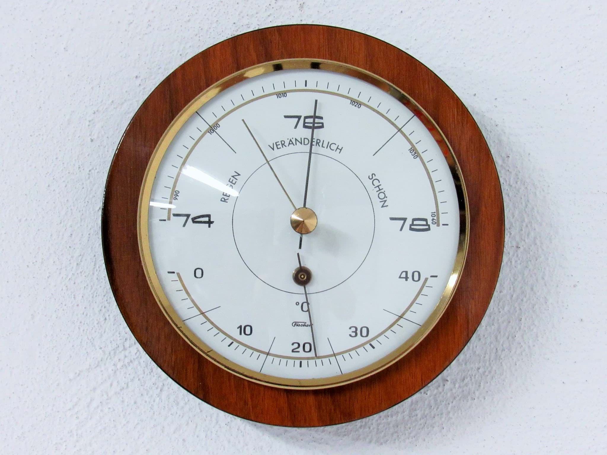Bild av Runde Wetterstation mit Barometer & Thermometer um 1960/70, wohl Palisander Holz, Hersteller Fischer
