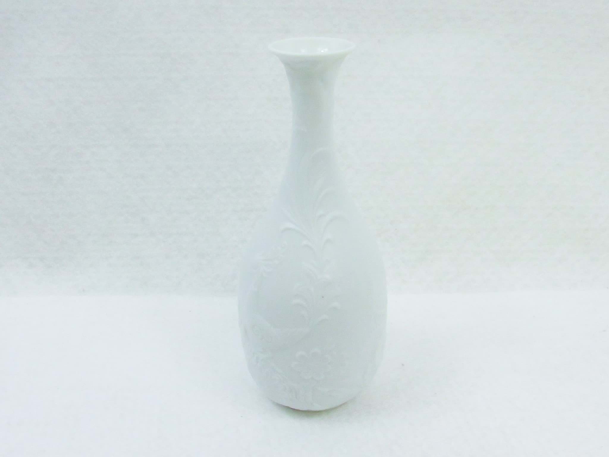 Obraz Biskuit Porzellan Vase, Balusterform, Weiß, AK Kaiser, Blumenvase