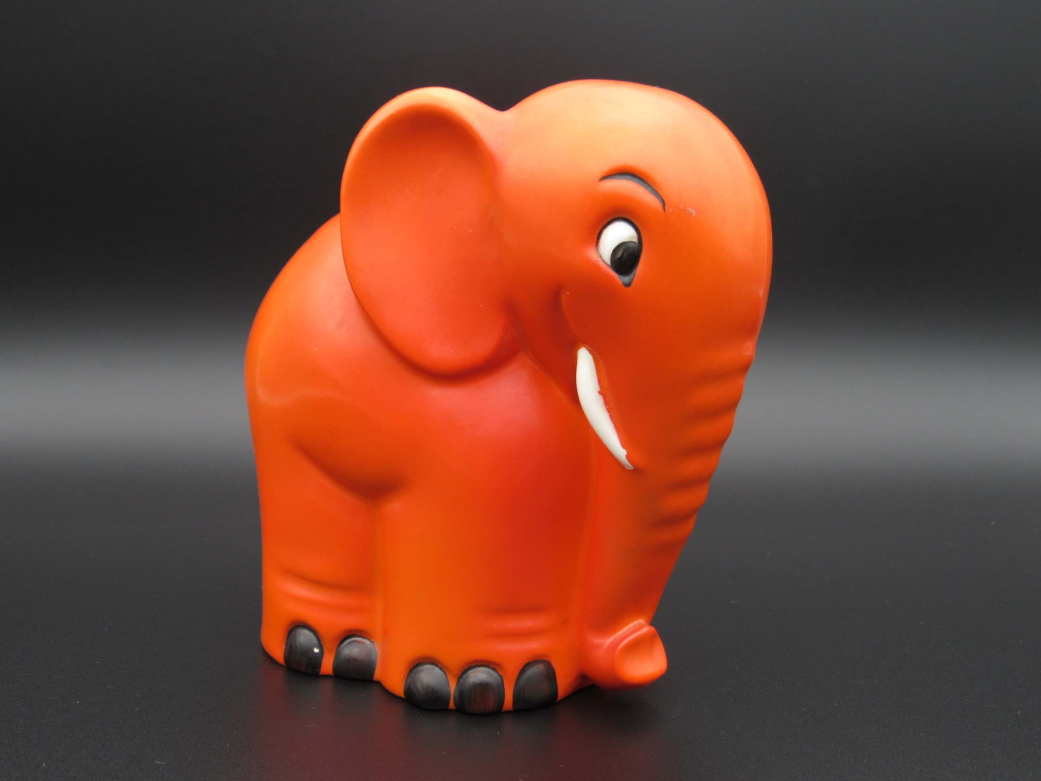 Image de Spardose Elefant, Goebel Hummel, Porzellanfigur, orientrot