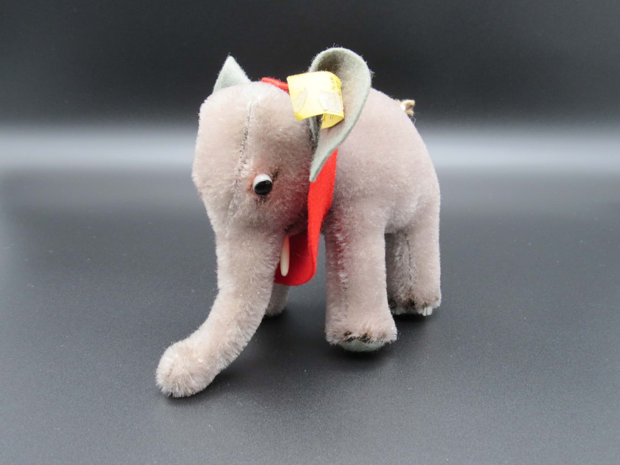 Afbeelding van Steiff Elefant, Miniatur 6310,00