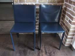 Bild von Design Stühle Paar, Cattelan Italia, Modell Piuma um 1990/2000, blau, Leder 