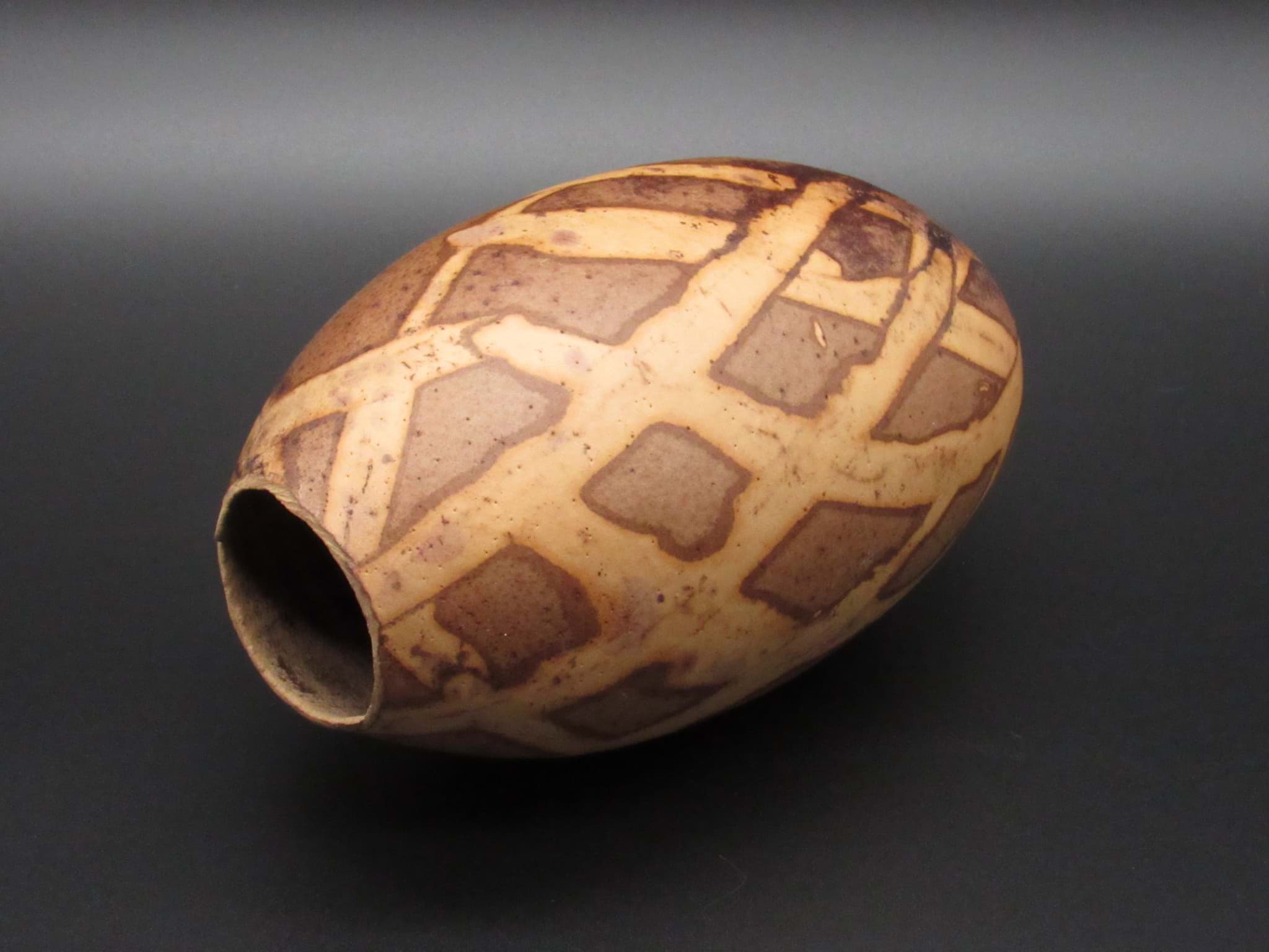 Obraz Indianer Fruchtschnitzerei, wohl eine Art Kalebasse als Curare-Gift Behälter
