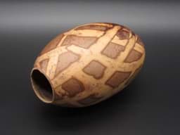 Bild von Indianer Fruchtschnitzerei, wohl eine Art Kalebasse als Curare-Gift Behälter