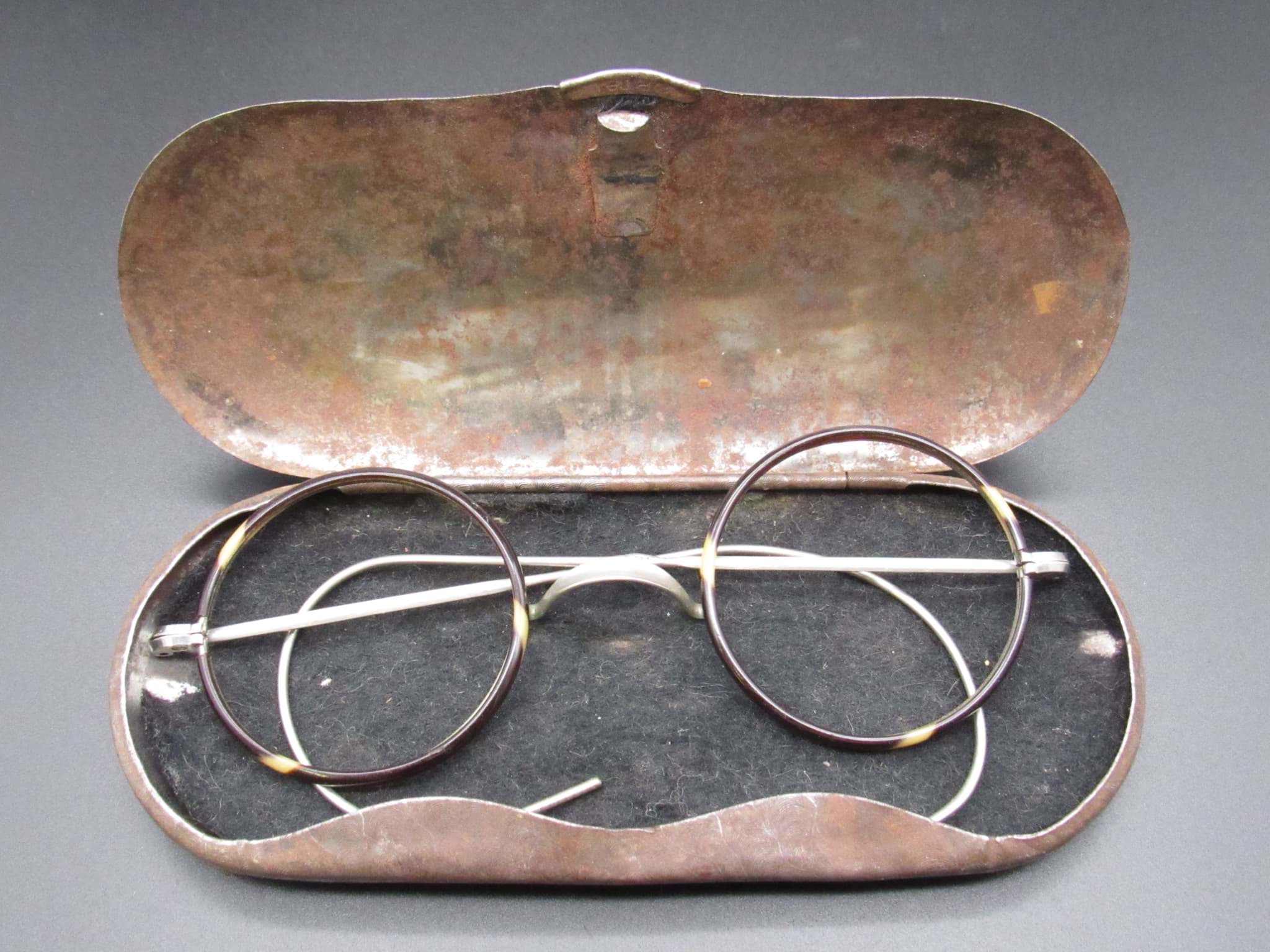 Image de Antike Zickel Brille mit Etui um 1900, Schildpatt