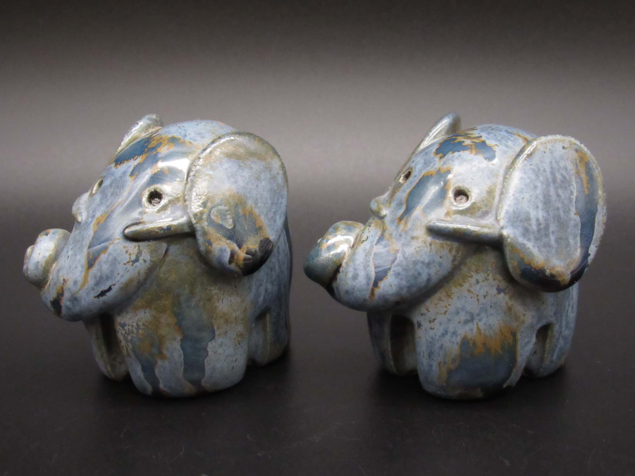 Image de Keramikfiguren Paar, kleine Elefanten, blaufarben