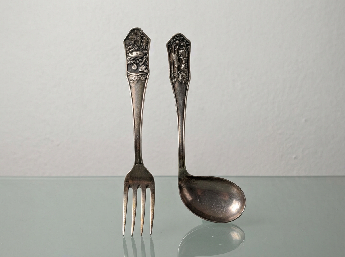 Berndorf Babybesteck Märchendekor 90 Versilbert Schiebelöffel & Gabel